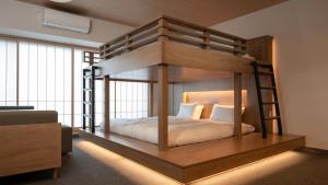 MIMARU Tokyo Kinshicho房間的床