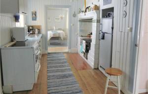 Imagen de la galería de Lovely Home In Sdra Vi With Kitchen, en Södra Vi
