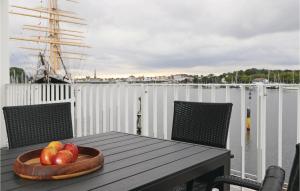 Ein Balkon oder eine Terrasse in der Unterkunft Priwallpromenade 2, Whg 4