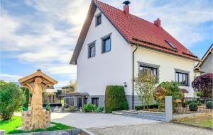 Κήπος έξω από το Lovely Home In Geschwenda With Wifi