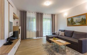 Gallery image of 4 Bedroom Gorgeous Home In Katun Lindarski in Katun Lindarski