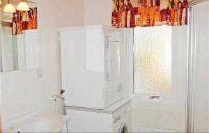 Koupelna v ubytování Nice Home In Jmj With House Sea View
