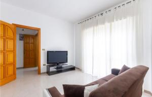 Foto dalla galleria di Beautiful Apartment In Carovigno With 4 Bedrooms a Carovigno