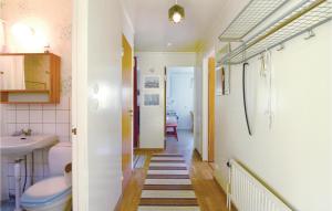 Koupelna v ubytování Holiday Home Torrskog Bengtsfors + 5 fotografií