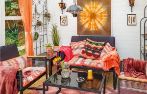 Χώρος καθιστικού στο Amazing Home In Sollebrunn With Wifi +6 φωτογραφίες