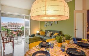 Posedenie v ubytovaní 2 Bedroom Lovely Apartment In Chiavari
