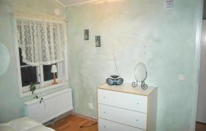 Koupelna v ubytování Nice Apartment In Kungsbacka With 4 Bedrooms And Wifi