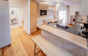 Kuchyň nebo kuchyňský kout v ubytování Schoene Ferienwohnung-Wagrain