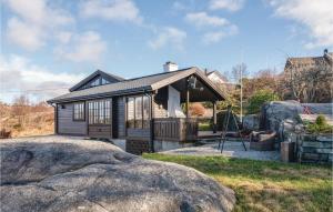 Gallery image of 3 Bedroom Cozy Home In Skjold in Skjold +11 photos