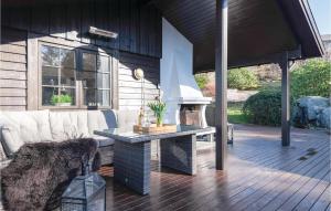 Gallery image of 3 Bedroom Cozy Home In Skjold in Skjold