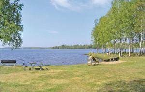 Galeriebild der Unterkunft Holiday home Stockvägen Ljungby in Hölminge