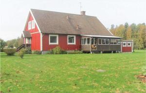 Gallery image of Stunning home in Bolms with 4 Bedrooms, Sauna and WiFi in Bolmsö