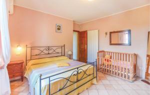 Posteľ alebo postele v izbe v ubytovaní Pet Friendly Home In Camaiore -Lu-