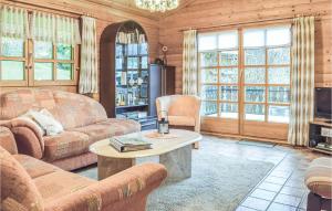 A seating area at Lovely Home In Bodenfelde With Kitchen