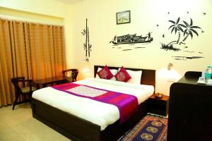 Φωτογραφία από το άλμπουμ του Hotel Avlokan - Near Kainchi Dham Mandir σε Bhowāli