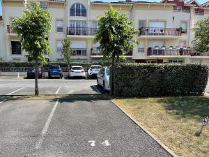 Budynek, w którym mieści się apartament