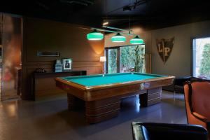 a billiard room with a pool table in it at Best Western Aries Hotel in Vicenza