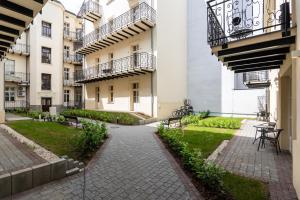 Budova, v ktorej sa apartmán nachádza