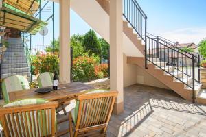 Balkon lub taras w obiekcie Apartment Bruneta 2 with Terrace