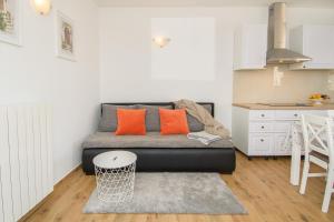 Kuchnia lub aneks kuchenny w obiekcie Apartment Bruneta 2 with Terrace
