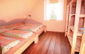 Cama ou camas em um quarto em Beautiful Home In Schillingsfrst With House A Panoramic View