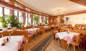 Restaurace v ubytování Hotel Jägerhaus