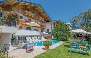 Gallery image of Stunning Apartment In Wagrain With 3 Bedrooms, Wifi And Outdoor Swimming Pool in Wagrain