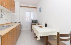 Gallery image of 6 Bedroom Beautiful Home In Kraj in Kraj