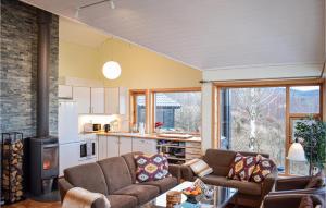NedstrandにあるStunning Home In Nedstrand With 3 Bedrooms, Sauna And Wifiのギャラリーの写真