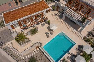 Bazén v ubytovaní Luxury Villa Salvina alebo v jeho blízkosti