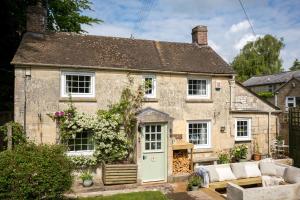 Afbeelding uit fotogalerij van Mulberry, A Luxury Two Bed Cottage in Painswick in Painswick