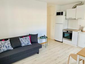 Kuchyň nebo kuchyňský kout v ubytování APPARTEMENT T2 GUETHARY CENITZ