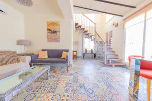 Posedenie v ubytovaní FUN BUILDING TERRACES by HOMEABOUT