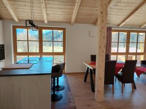 施奈茨爾羅伊特的住宿－Nickis Bergcamp，相簿中的一張相片