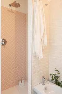 Kúpeľňa v ubytovaní Ensemble rooms di Vayadù