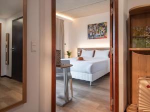 Postel nebo postele na pokoji v ubytování ibis Styles Ajaccio Napoleon
