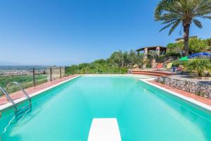 Bassein majutusasutuses "la Casina del forno con piscina fra Catania e Siracusa " või selle lähedal