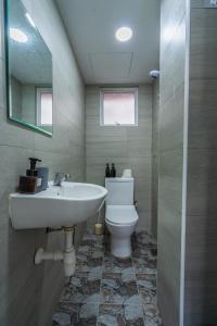 Koupelna v ubytování Spacious 3-bedroom with Pool for 6 - Subang Jaya
