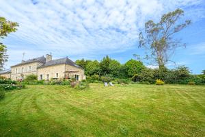 Foto da galeria de KER CASE A NOU - Belle Longère familiale à la campagne à 10 minutes de Vannes em Monterblanc