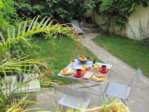 Zahrada ubytování Le Jardin de Cécile et Benoit - Bed and Breakfast