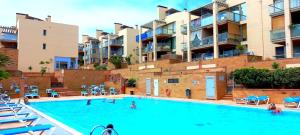 Swimmingpoolen hos eller tæt på Apartamento del Mar