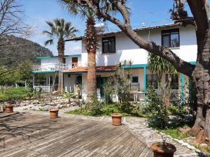 Gallery image of Jasmin Pansiyon Çıralı in Cıralı