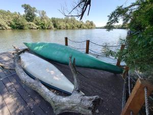 Výhľad na rieku v blízkosti dovolenkového domu