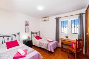 Posteľ alebo postele v izbe v ubytovaní Villa Megan by Villa Plus