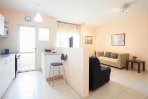 Gallery image of Holiday Raanana Apartments in Ra‘ananna