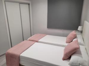 Zdjęcie z galerii obiektu Apartamentos Bluebelle - Marbella w Marbelli