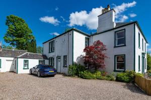 Afbeelding uit fotogalerij van Rosebank House Blairgowrie - sleeps 12, games rooms, EV point, pets welcome in Blairgowrie