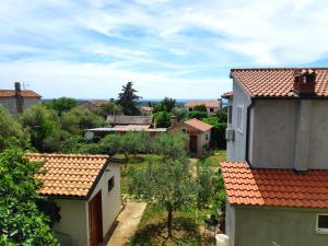 a view from the roof of a village at Apartman Ema in Tar