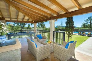 Balkón alebo terasa v ubytovaní Villa Monserrat by Villa Plus