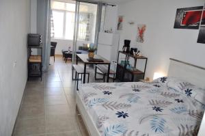 Zdjęcie z galerii obiektu precioso alojamiento en costa del silencio w Aronie